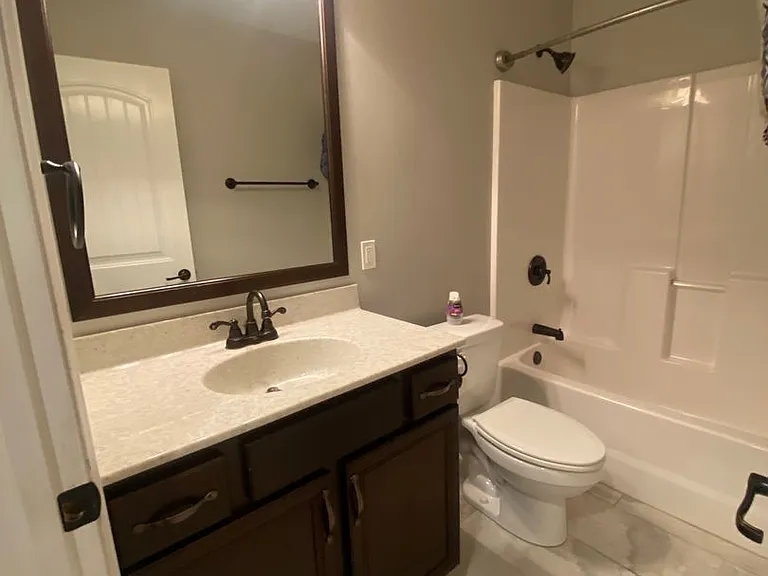 7416 Pemberton Dr — Photo 10