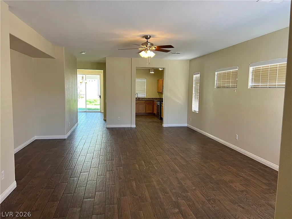 3 bed, 2.0 bath, 1628 sqft, $2,275 — Photo 3