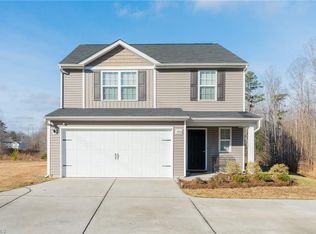 3892 Muddy Creek Dr, Winston Salem, NC 27107