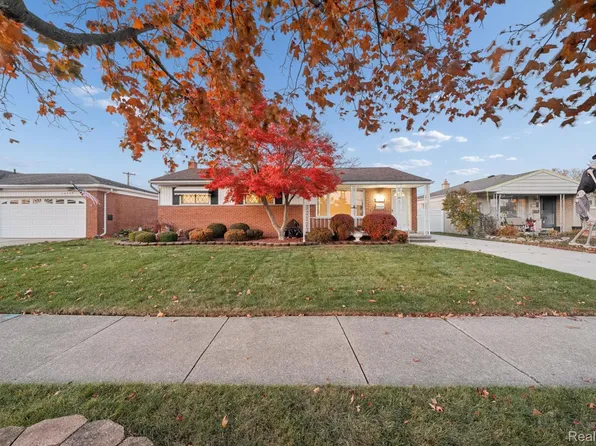 14240 Stratford St, Riverview, MI 48193