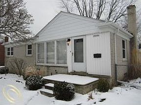 2nd image of 29591 W Chicago St