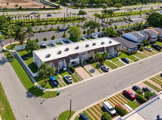 Villa Del Sol, Sunrise, FL 33351