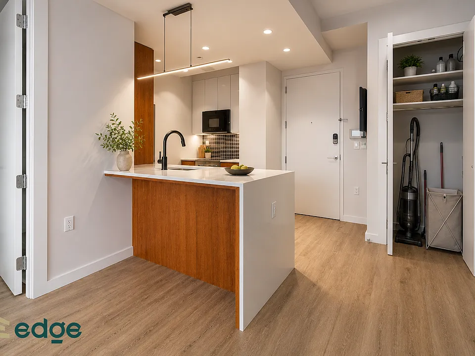 276 Grand Concourse #716
