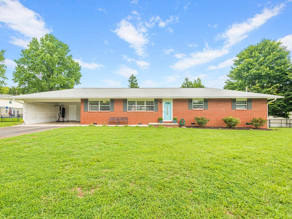 1st image of 9337 Carlton Cir