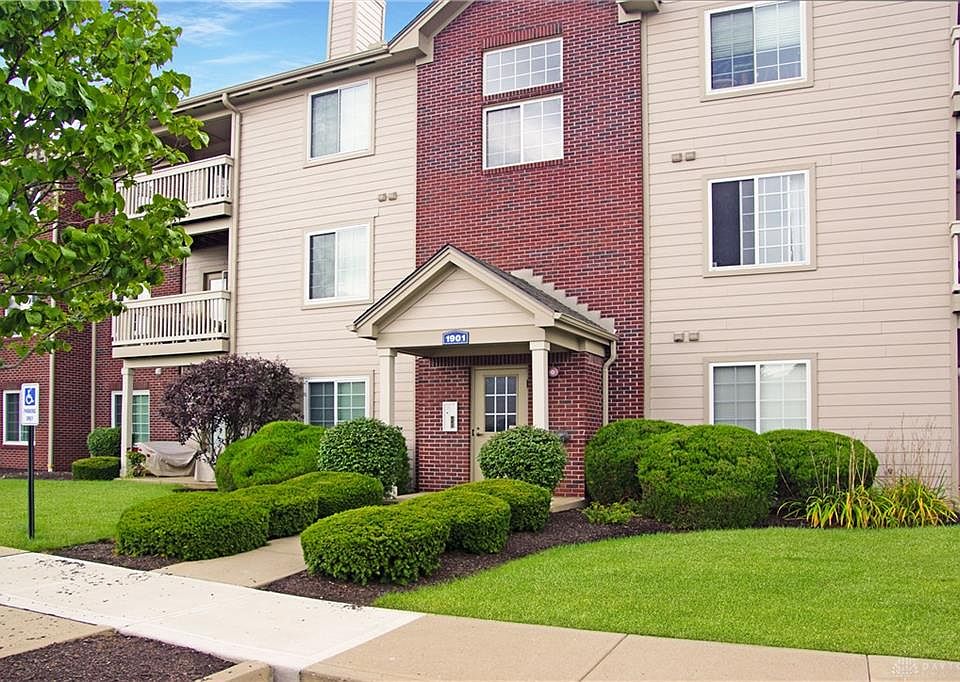 1st image of 1901 Waterstone Blvd #206