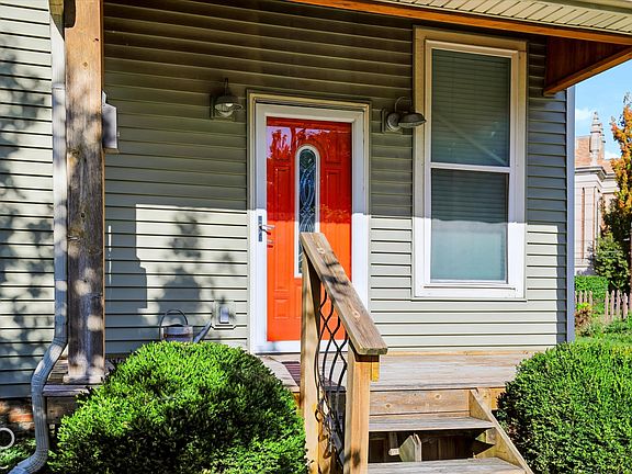 5th image of 1064 Hosbrook St