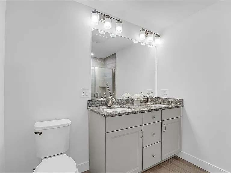 11 Cushing Pl #204 — Photo 15