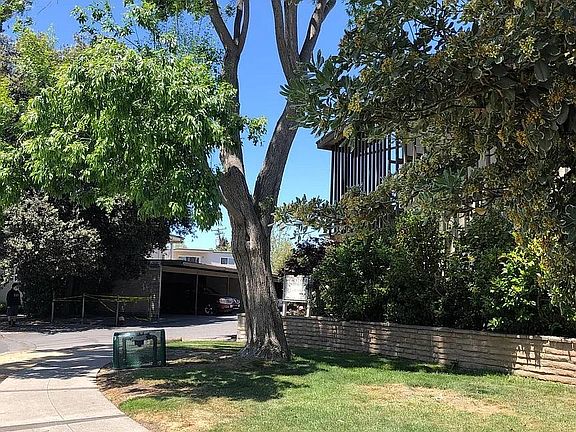 3rd image of 649 Blythe Ct #3