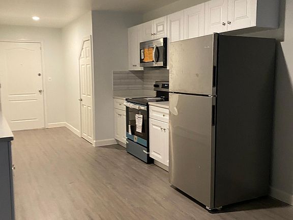 2nd image of 237 Hosmer Ave #1