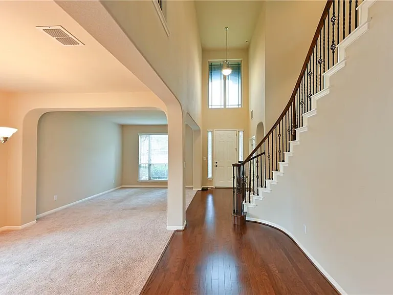 100 Lake Mineral Wells Dr — Photo 4