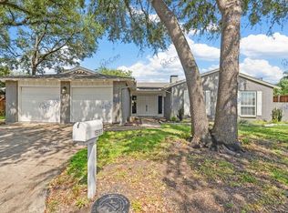 15555 Leavalley Cir, Dallas, TX 75248