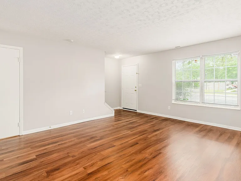 1531 Whispering Willow Ln — Photo 18