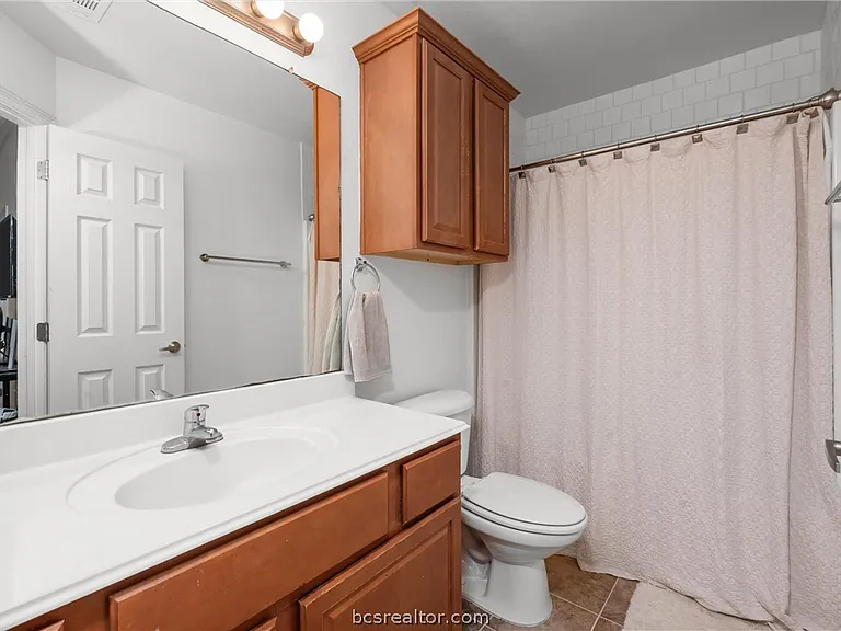 305 Holleman Dr E #205 — Photo 13