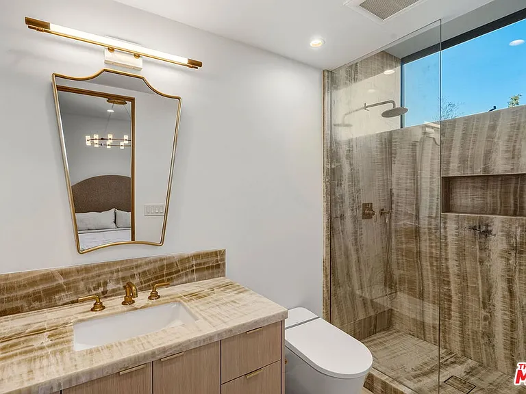 738 Palms Blvd — Photo 37