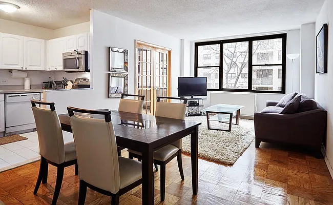 Rented by PocketBroker Inc | media 16