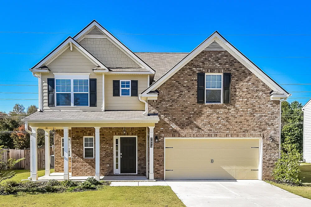 4 bed, 2.5 bath, 2219 sqft, $3,200 — Photo 1