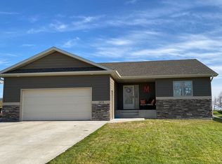 5373 W Lanark Dr, Grand Forks, ND 58203
