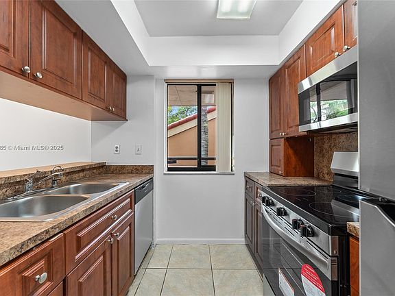 4th image of 15405 Miami Lakeway N APT 306-1