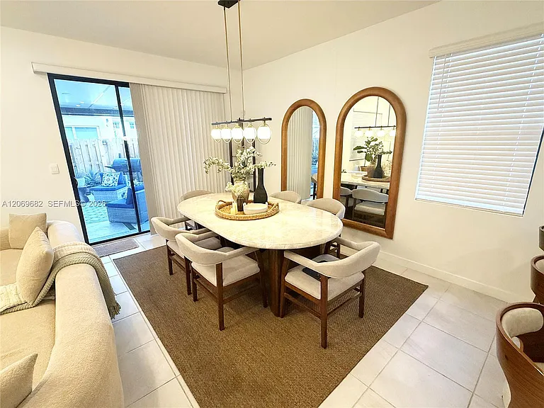 179 NE 13th Ave #179 — Photo 8