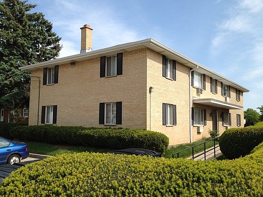 1st image of 10324 W Lincoln Ave APT 1
