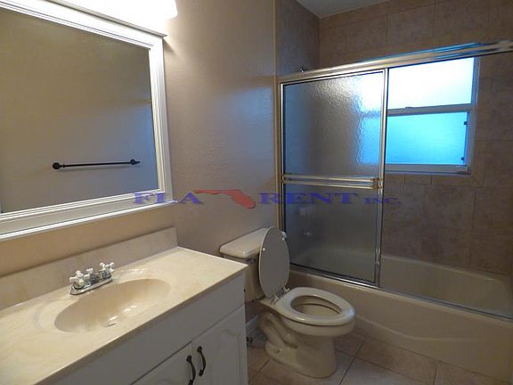 2nd image of 517 Fernwood Dr