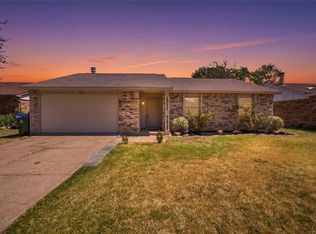 5661 Pearce St, The Colony, TX 75056