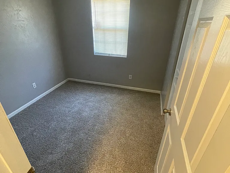 5647 Doonesbury Way — Photo 8