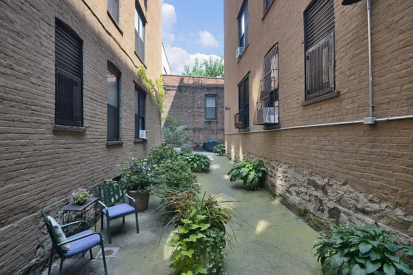 Sold by Keller Williams Realty Empire | media 14