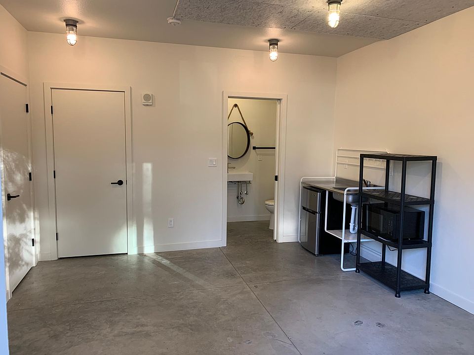 2nd image of 522 Madrona Way NE #1