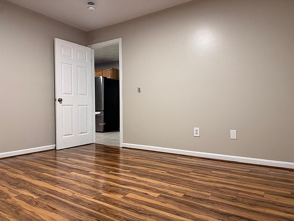 3rd image of 353 Manton Ave #1