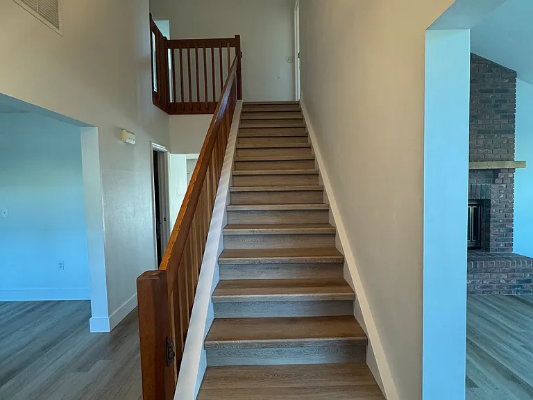 601 Shetland Cir — Photo 7