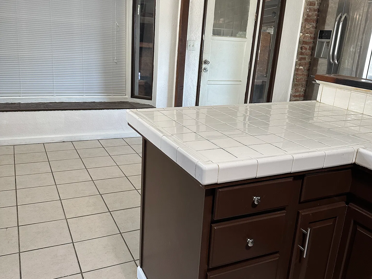 3 bed, 1150 sqft, $1,650 — Photo 3