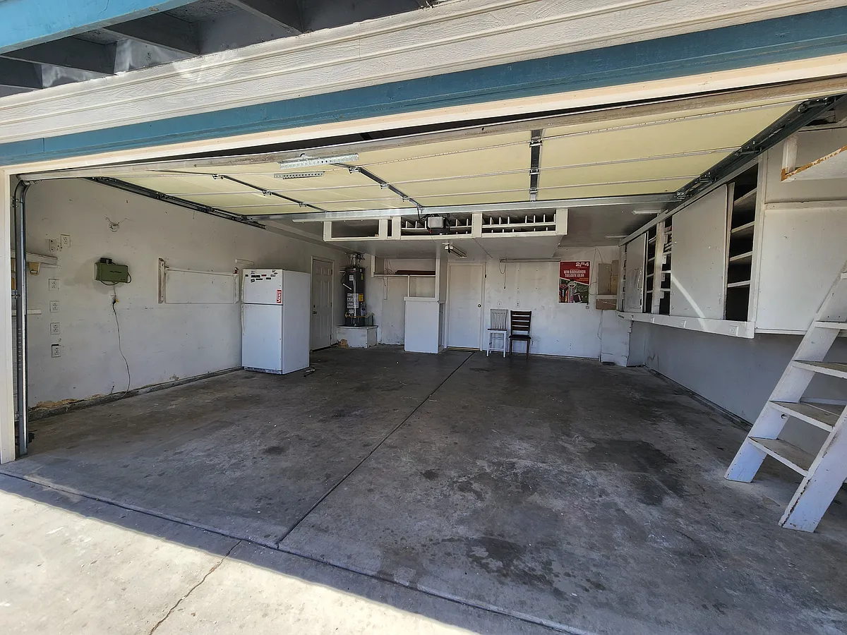 Building Photo - 21251 Conklin Blvd
