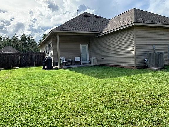 4th image of 1321 N Creek Dr