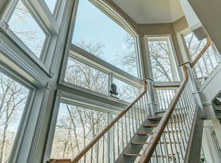 516 Woodmere Xing, Saint Charles, MO 63303