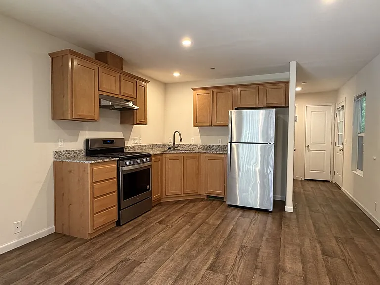 14860 River Rd — Photo 7
