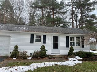 401 N Davis Rd, Elma, NY 14059