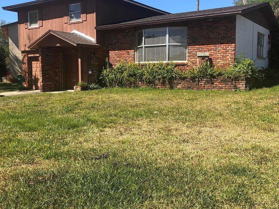 1st image of 106 Maplewood Dr