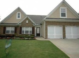 2483 Walnut Tree Ln, Buford, GA 30519