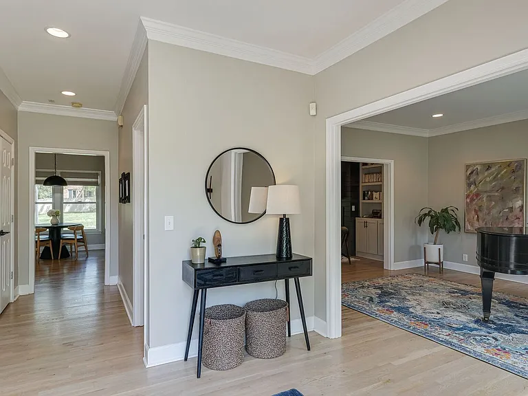 9324 Hidden Oak Dr — Photo 4