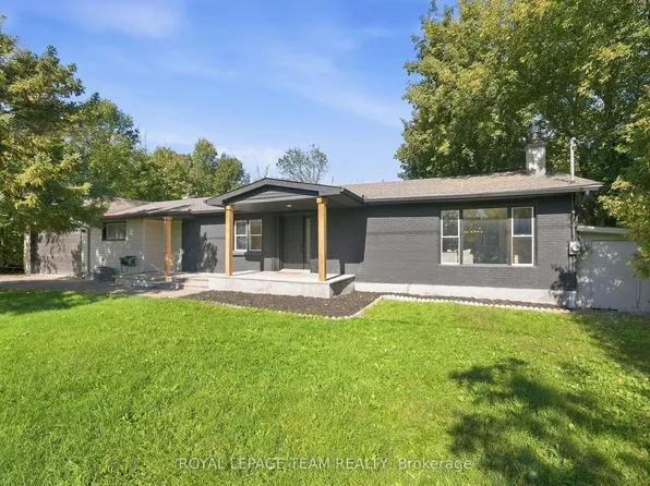1819 Rideau Rd, Ottawa, ON K1X 1E1
