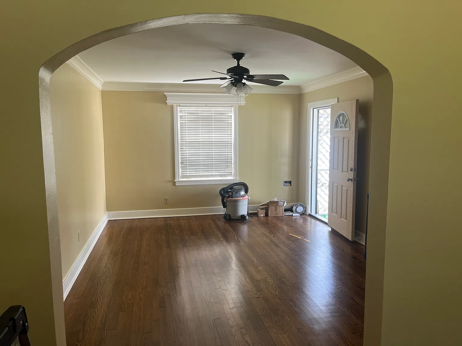 2 bed, 800 sqft, $1,200 — Photo 3