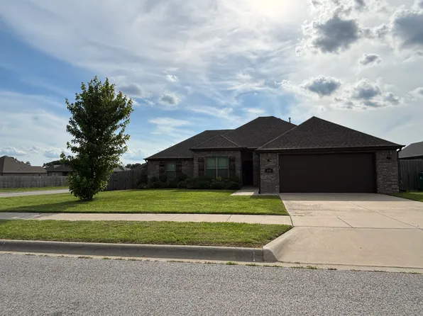 469 Yona Ln, Farmington, AR