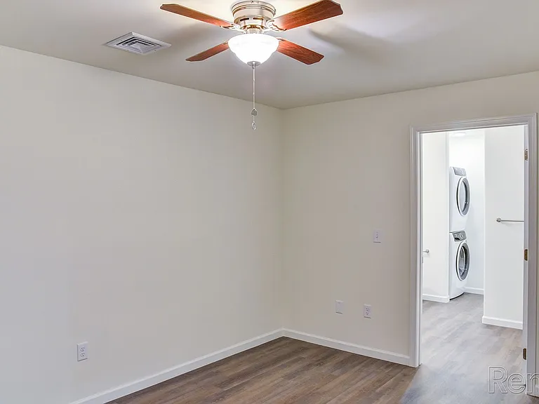 Apartments On Main — Photo 67