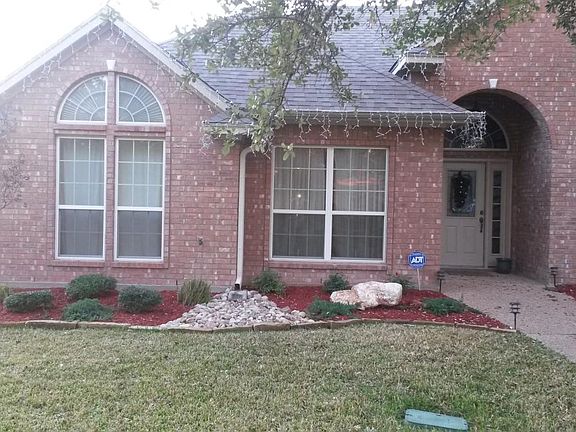 5th image of 5 Holly Oaks Dr