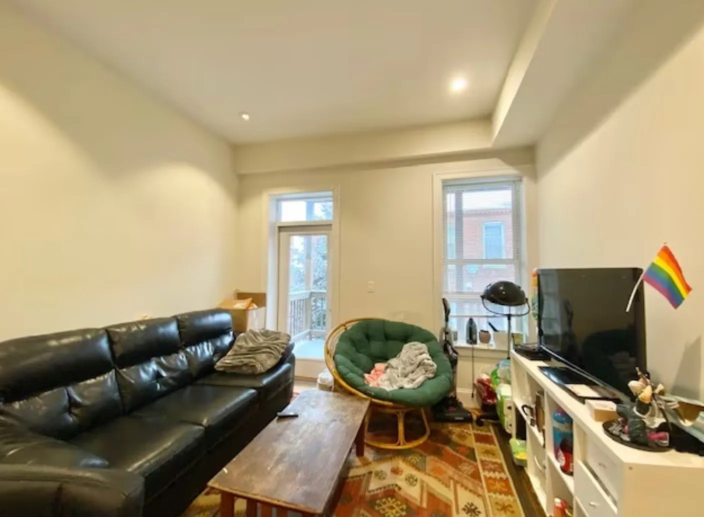 53 Fort Ave — Photo 2