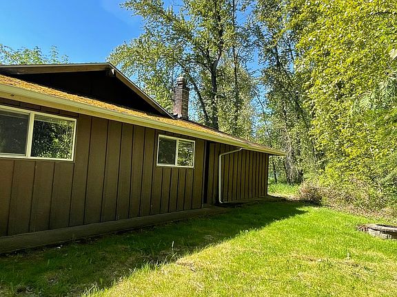 3rd image of 14042 SE Newport Way