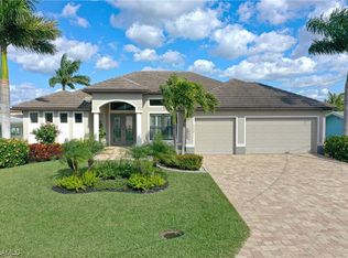 5237 Savoy Ct, Cape Coral, FL 33904