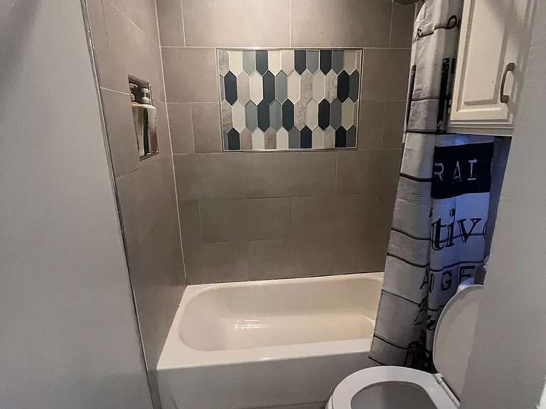 1925 Knob Hill Dr — Photo 14