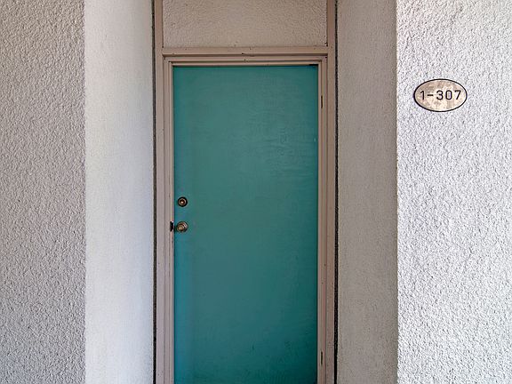 3rd image of 1775 Diamond St Unit 1-307